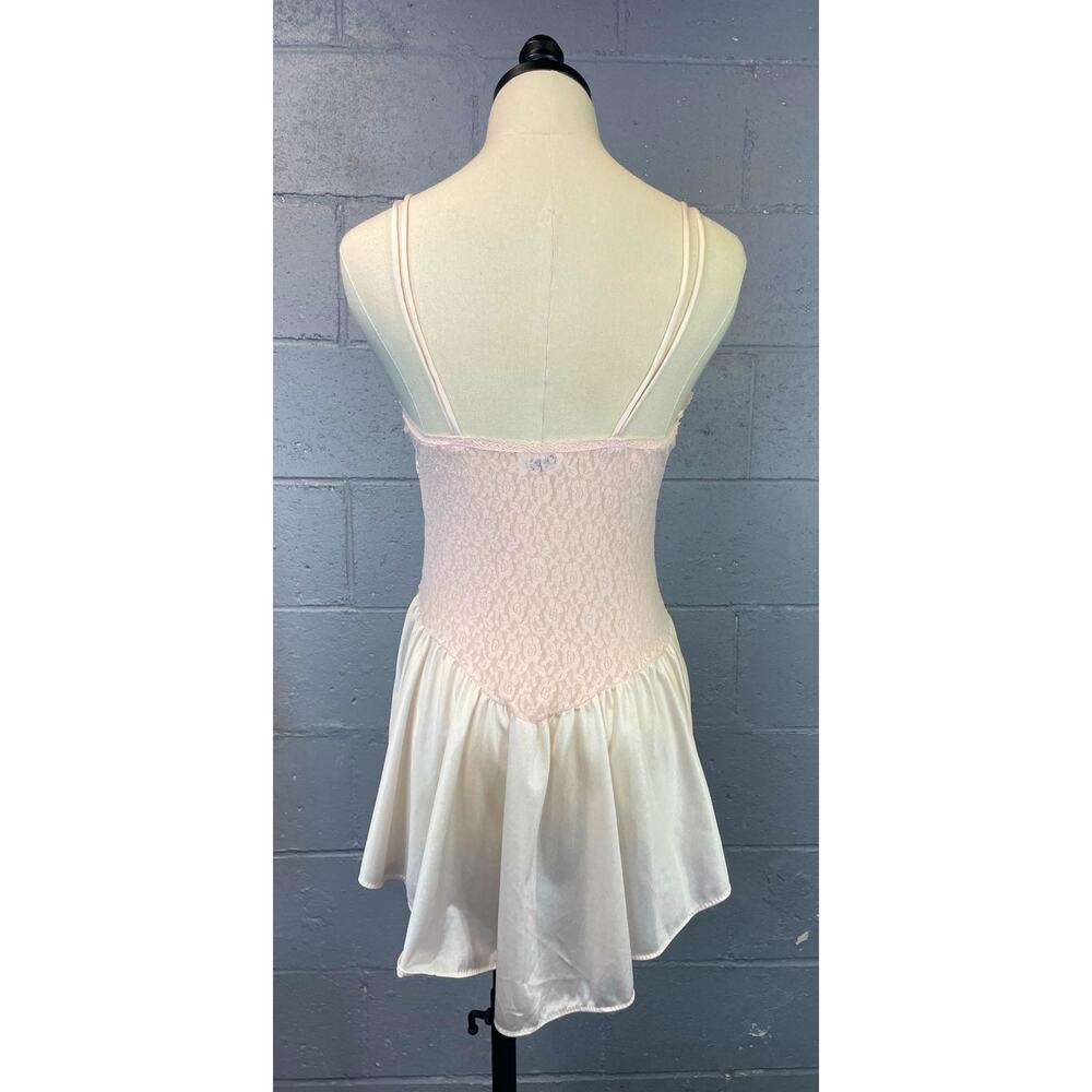 Vintage 1980s Pastel Pink Stretch Lace Nylon Baby Doll Nightgown Flutter Hem - Picture 13 of 14